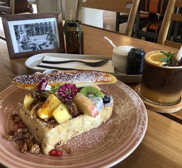 {{brizy_dc_image_alt imageSrc=